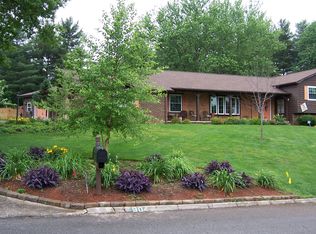 904 Ruffian Ln, Knoxville, TN 37923