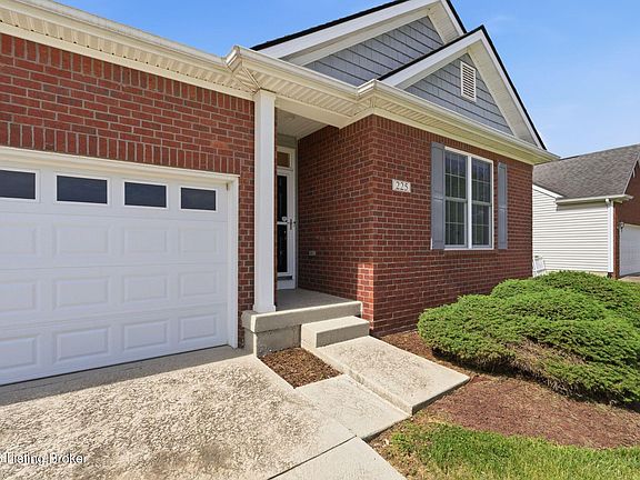 3rd image of 225 Saint Regis Dr
