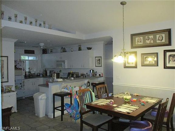 4th image of 2801 SW 25th St