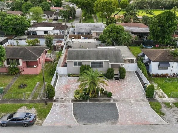 120 W 63rd St, Hialeah, FL 33012