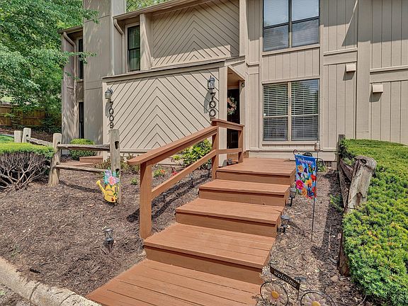 4th image of 7007 Pine Ct