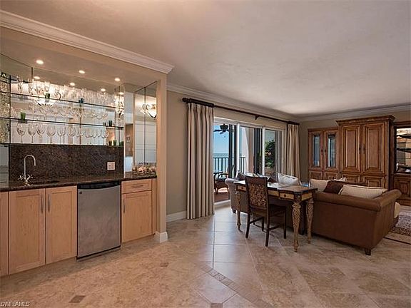 3rd image of 3951 Gulf Shore Blvd N APT 602