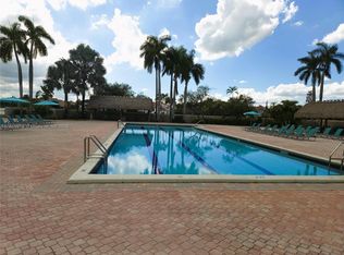 15591 SW 45th Ter, Miami, FL 33185