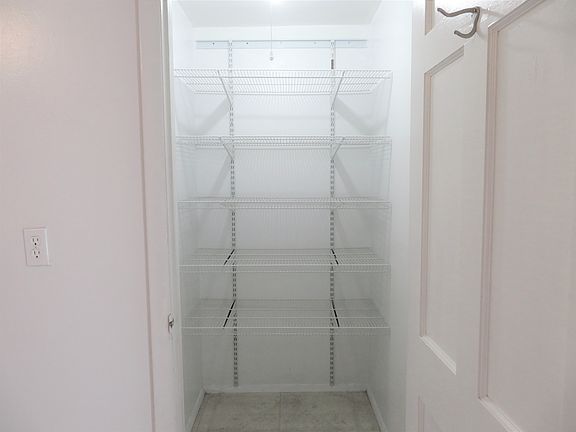 Kitchen pantry