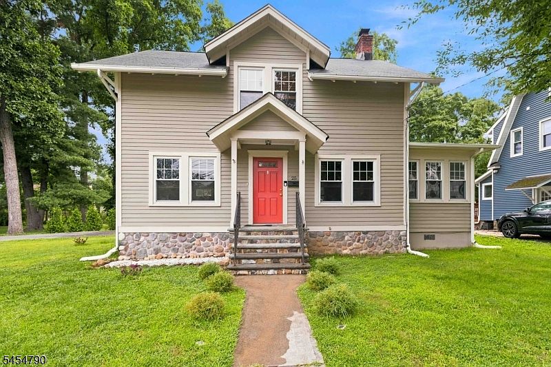 1st image of 25 Rosedale Ave