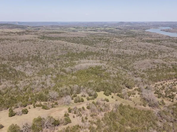 000 Pilot View Road, Shell Knob, MO 65747