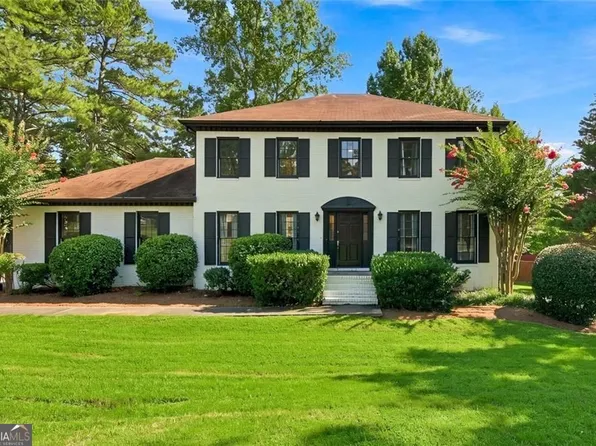 1494 Oak Springs Dr, Marietta, GA 30066