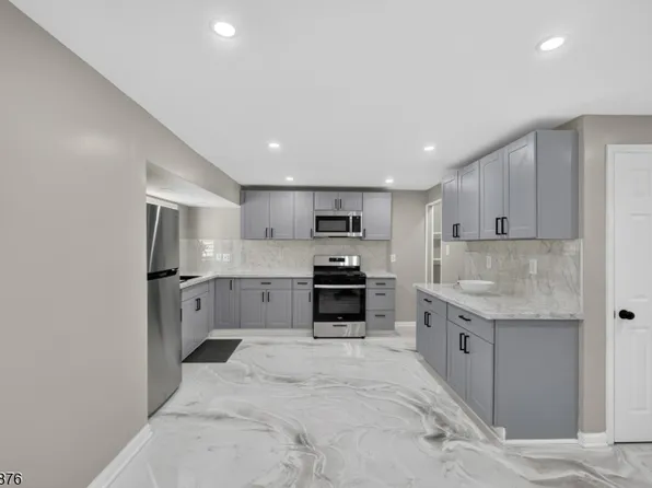 701 W Park Ave, Lindenwold Boro, NJ 08021