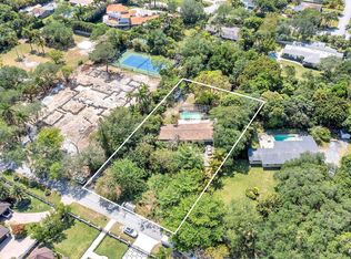 9800 SW 114th St, Miami, FL 33176