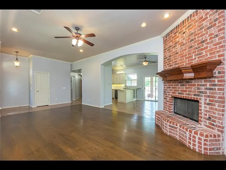 2213 Pine View Ter — Photo 7