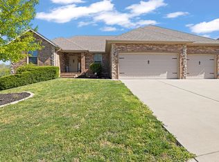 1095 E Daisy Falls Dr, Nixa, MO 65714
