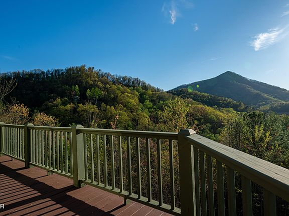 5th image of 3670 Marian Lake Way