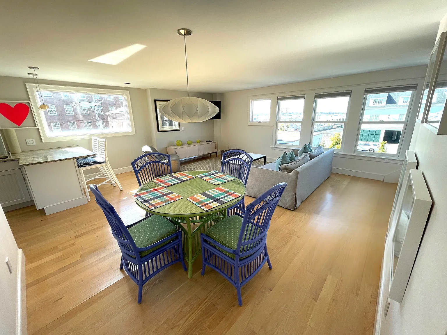 2 bed, 1217 sqft, $3,300 — Photo 2