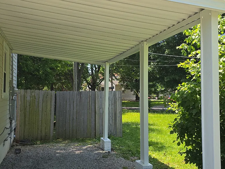 1004 S 45th St — Photo 20
