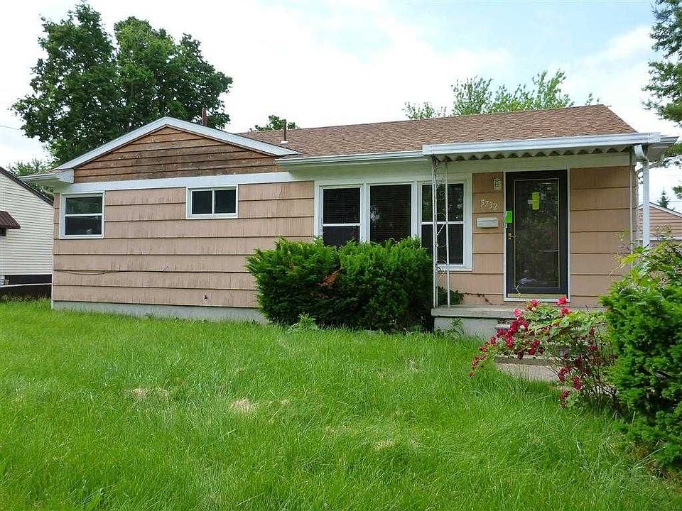 1st image of 5732 Bayside Dr
