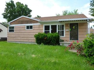 5732 Bayside Dr, Dayton, OH 45431