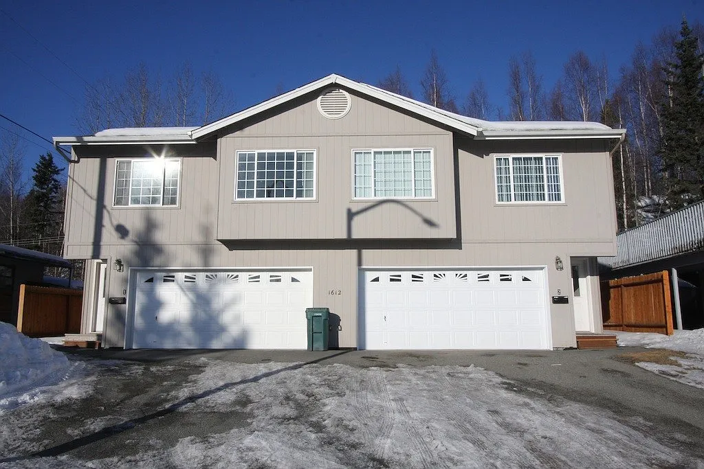 3 Bedroom Duplex-Style Condo near JBER! — Photo 1