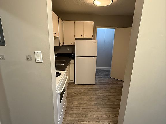 3rd image of 10975 84th St NW #1433479