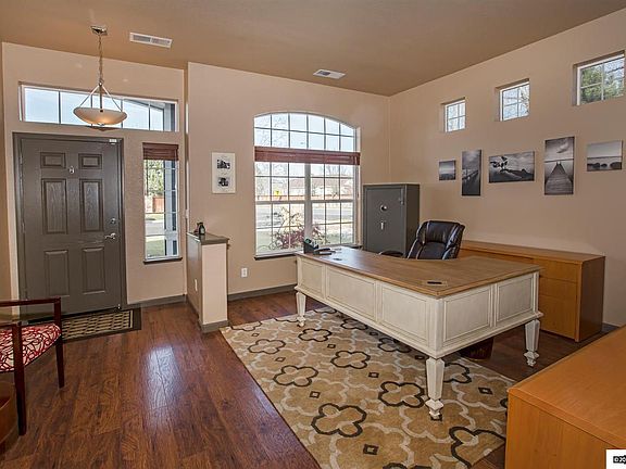 4th image of 7805 Las Plumas Dr