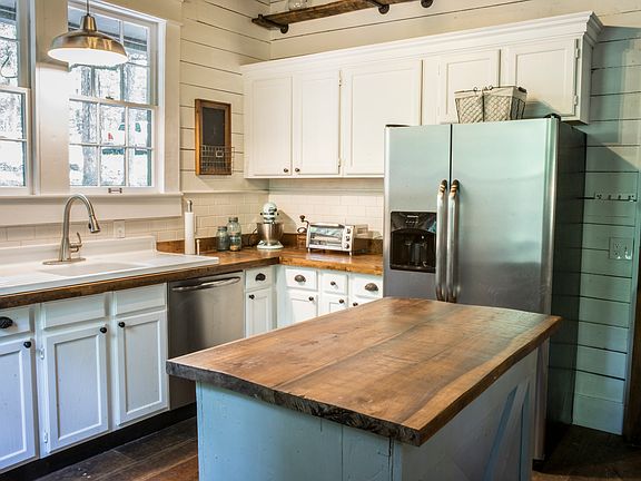 Reclaimed wood island