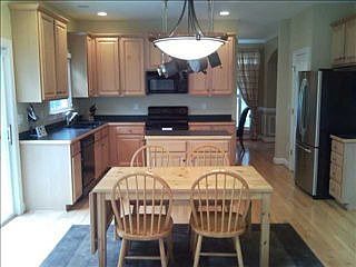 3rd image of 3009 Glenwood Dr