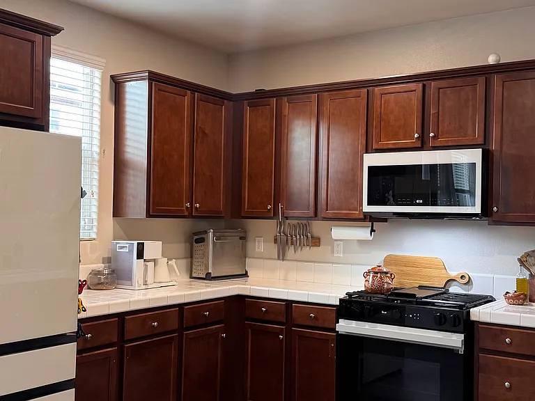 1473 La Quinta Way — Photo 4