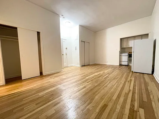 Rented by Douglas Elliman | media 3