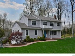 80 Minuteman Rd, Ridgefield, CT 06877