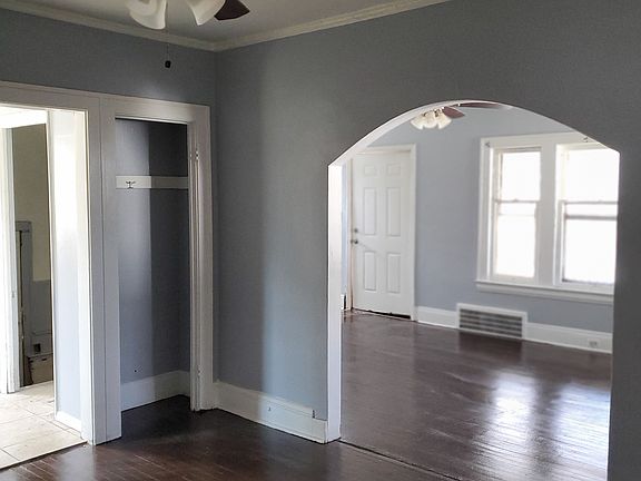 2nd image of 875 E 130th St #1