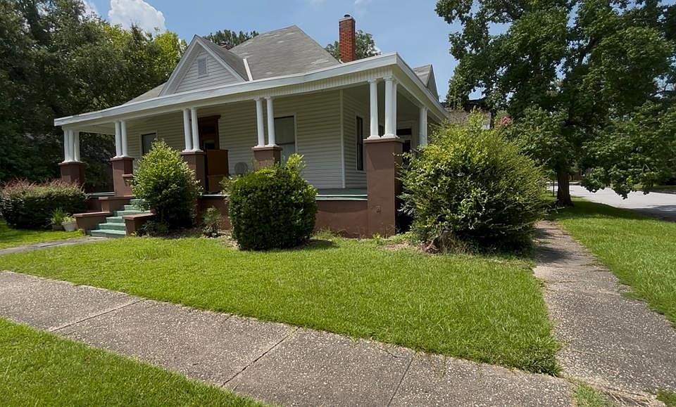 1st image of 1445 18th St