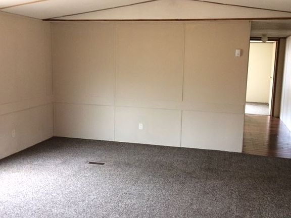 5th image of 402 Homewood Acres Dr