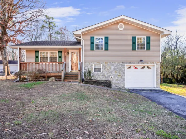 37 Hill St, Ringgold, GA 30736