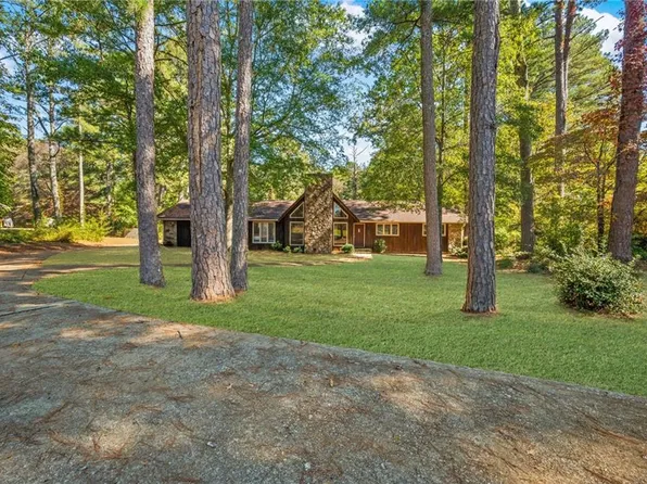 7090 Hobgood Rd, Fairburn, GA 30213