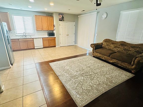 5th image of 4143 Kirsten Dr