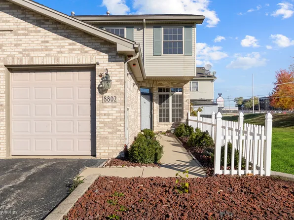 8802 W 84th Pl #A, Justice, IL 60458