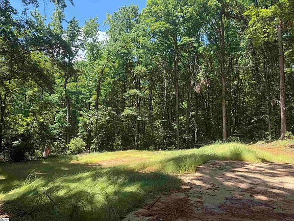 2nd image of 321 Grace Ln