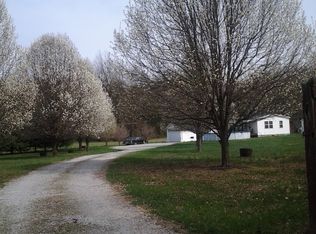 824 Neals Creek Rd, Stanford, KY 40484