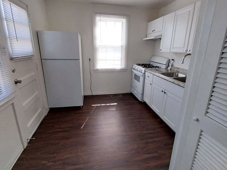 Kitchen and Backdoor