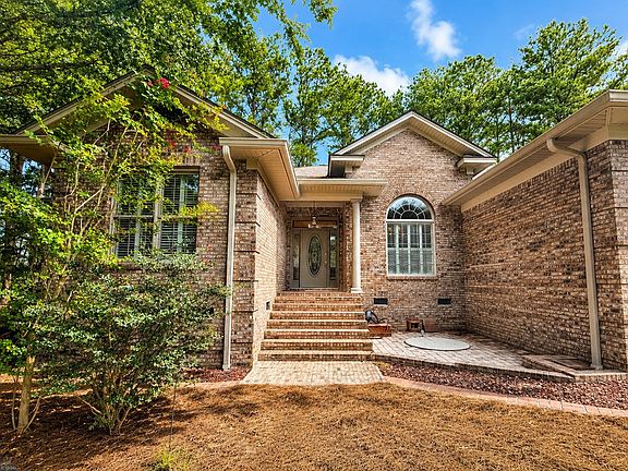 4th image of 1213 Shephan Ct