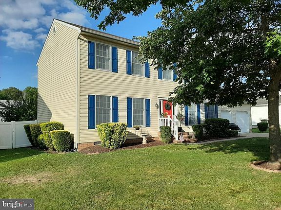 3rd image of 29798 Beall Dr