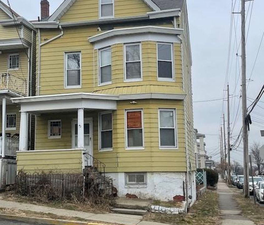 1st image of 42 Brown Ave