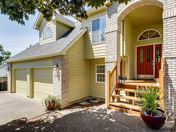 4th image of 2582 Ptarmigan St NW
