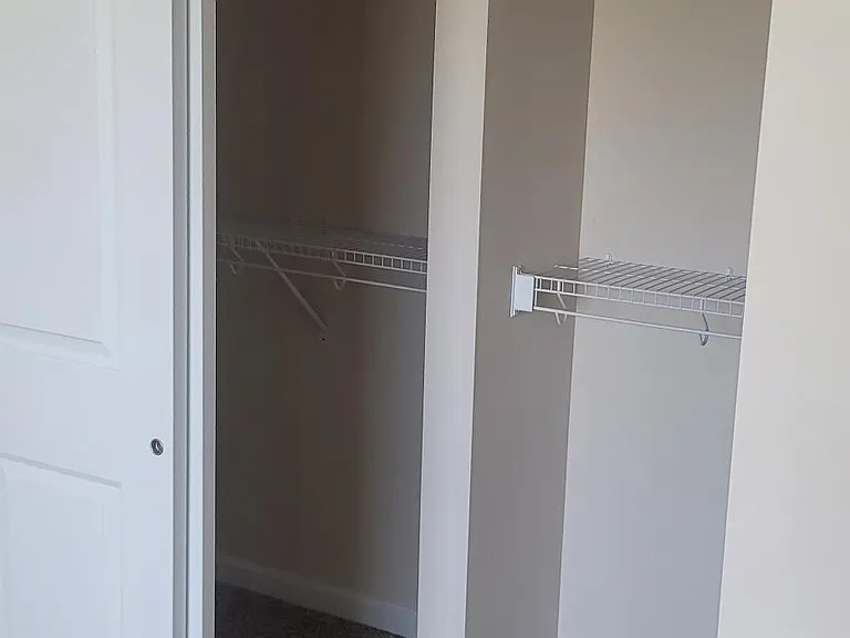 216 Delaware Dr — Photo 11