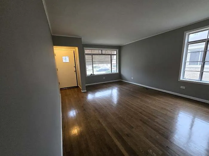 3 bed, 1500 sqft, $2,430 — Photo 3