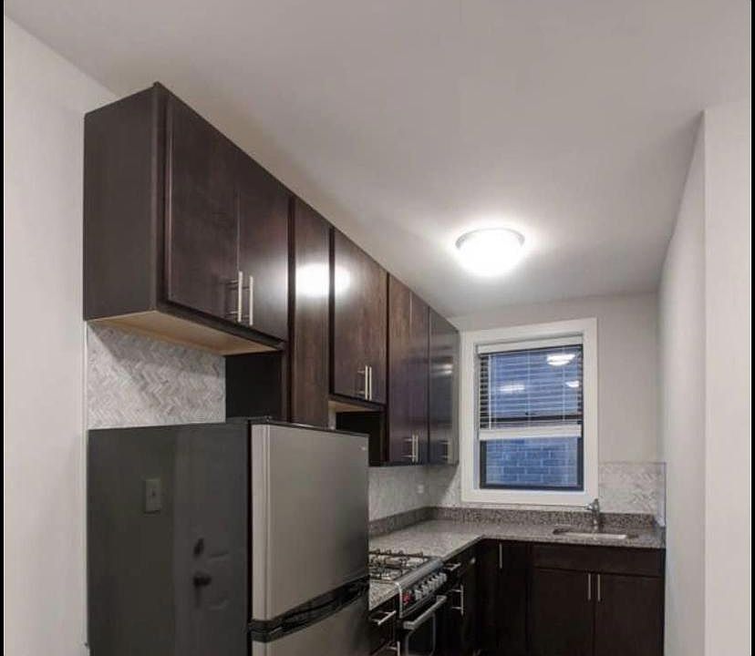 1st image of 431 W Belden Ave APT C103