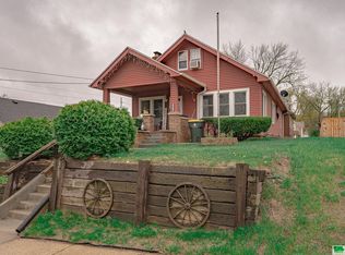 2012 W 5th St, Sioux City, IA 51103