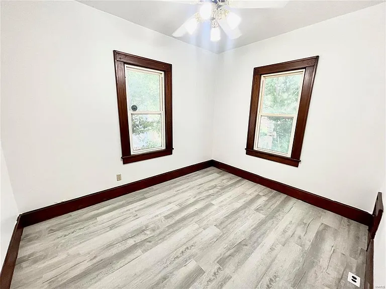 1623 Main St — Photo 17