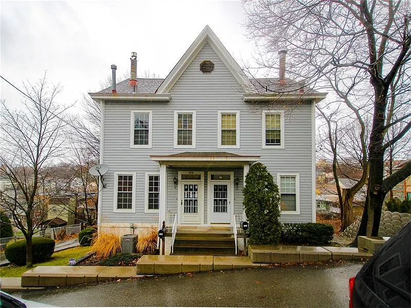 154 Gaskel St photo 1