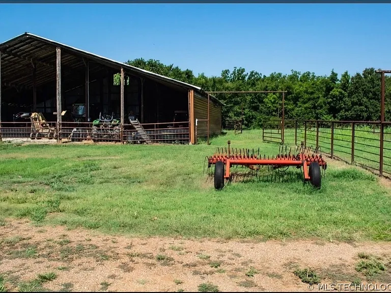 1537 Sooner Rock Rd — Photo 10