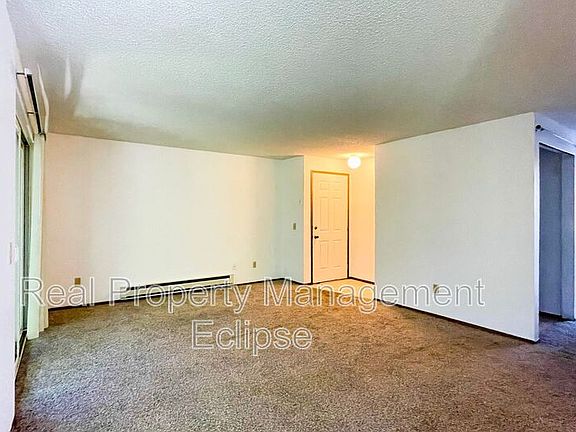 3rd image of 19837 25th Ave NE Unit B